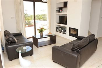 Platzia Beach Villas Lemba Bagian luar foto