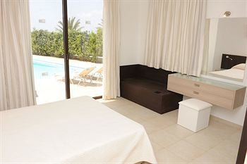 Platzia Beach Villas Lemba Bagian luar foto