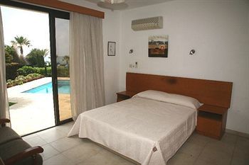 Platzia Beach Villas Lemba Bagian luar foto